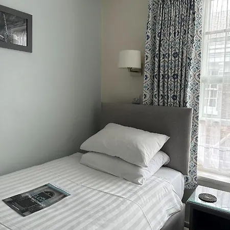 The Bar Convent Guest house 3*